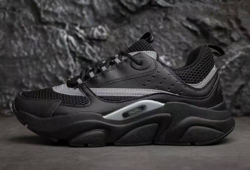 New sports shoes men - new,